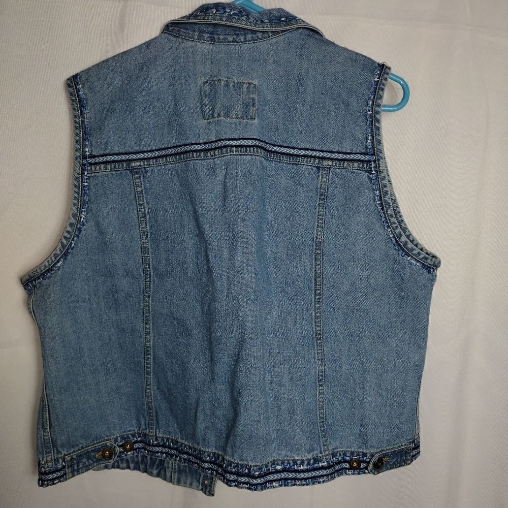 Vintage Liz Claiborne denim vest - Picture 2 of 7
